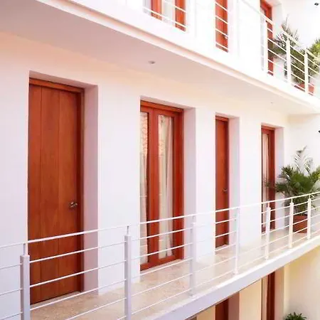 Casa Blanca Boutique