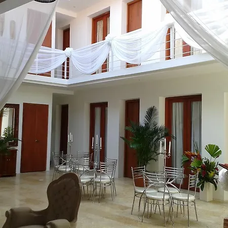 Casa Blanca Boutique 3*